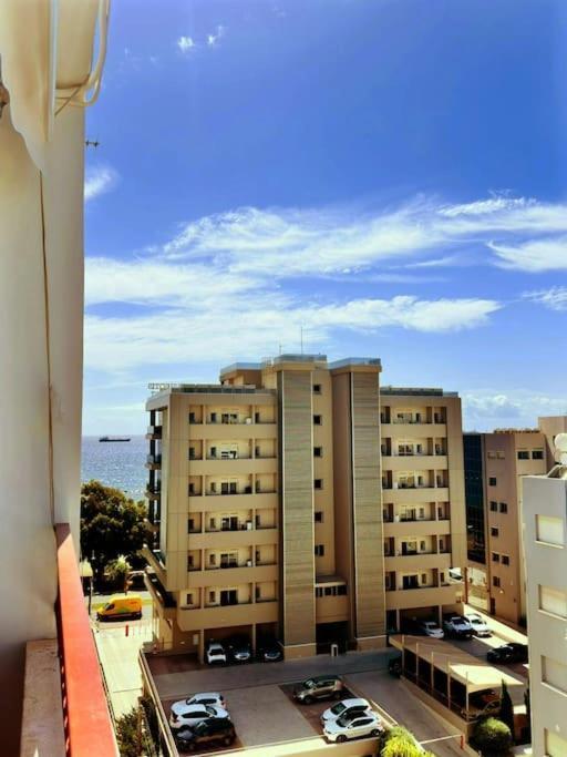 Beautiful One Bedroom 100 Meters From The Beach, Recently Renovated Apartment